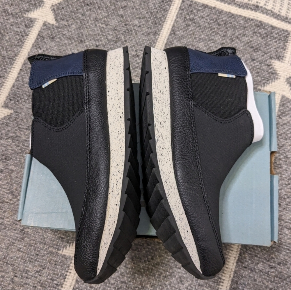 Toms Sydney Canvas Boots - Picture 2 of 4